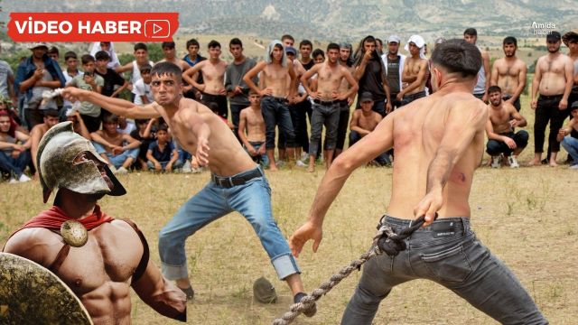 Diyarbakır’da 600 yıllık ilginç şenlik! Gençler birbilerini kırbaçlıyor