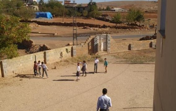 Çocukların hakları kağıt üzerinde: Yoksulluk, şiddet, eşitsizlik
